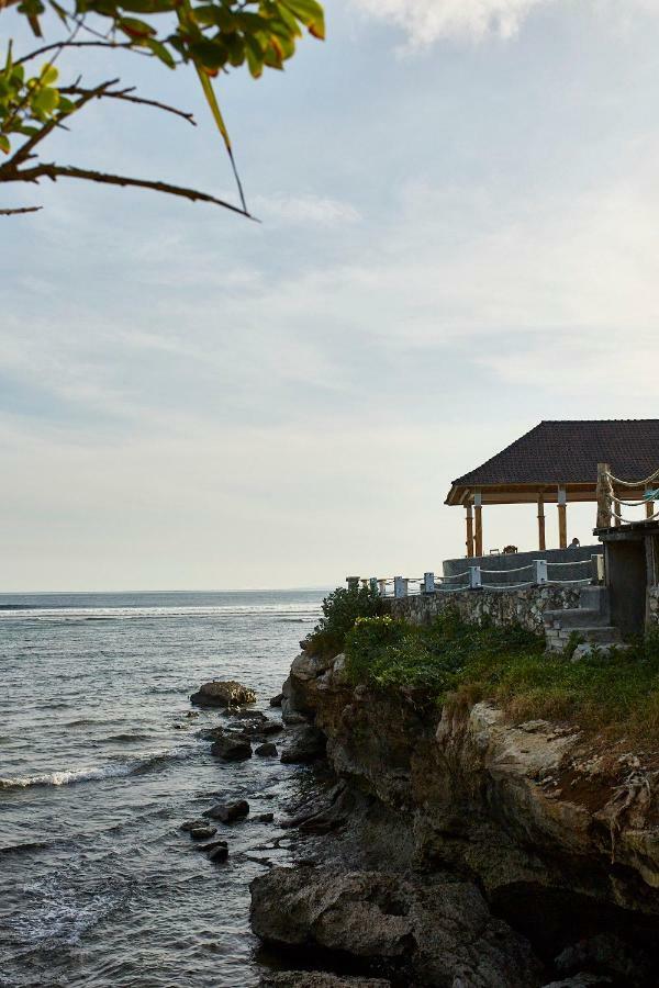 Hotel Ombak Bay Lembongan Exterior foto